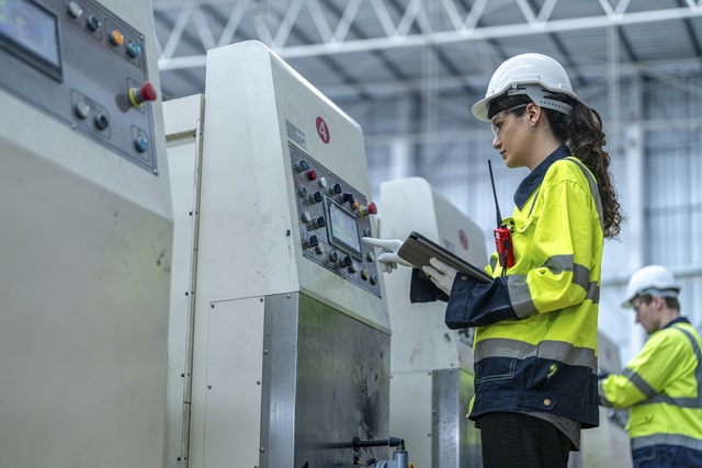 Technician performing inspection using MaintBoard digital checklist